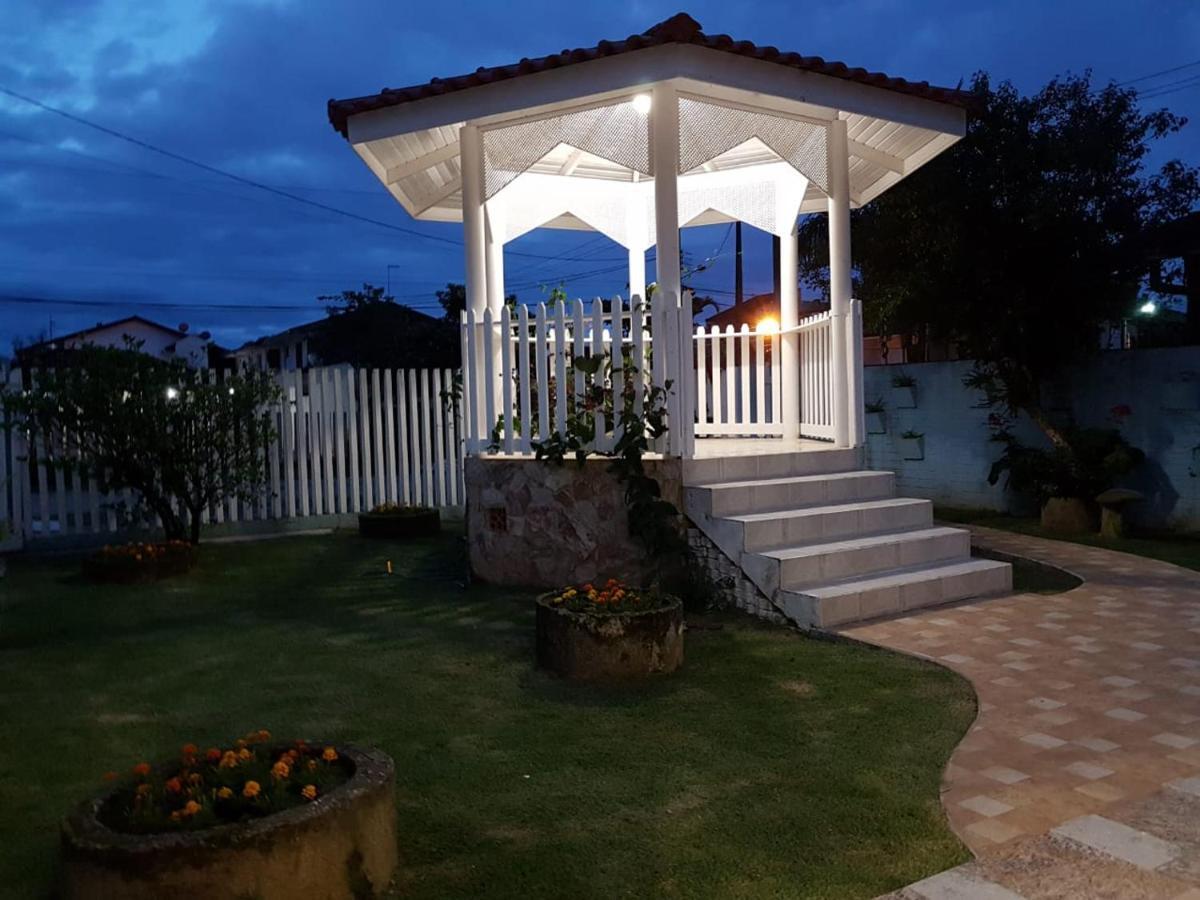 Casa De Praia Guaratuba Eksteriør billede